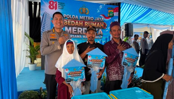 Bedah Rumah Merdeka, Polsek Jatiuwung Bantu Wujudkan Hunian Layak bagi Warga