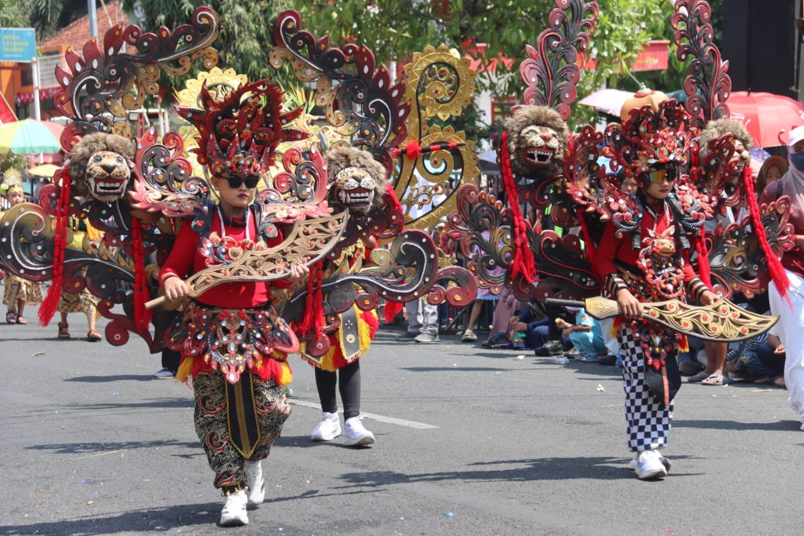 Pawai Pembangunan Blora 2026 Meledak! 300 Barongan Bandung dan 40 Barongsai Surabaya Bikin Heboh 2 IMG 20260830 WA0015