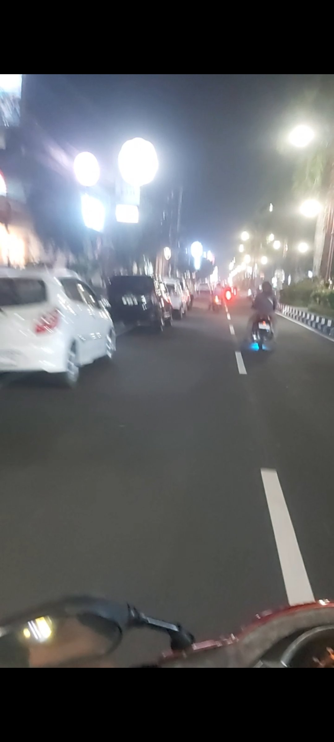 Soal Parkir Mobil di Bypass Dharma Giri Kota Gianyar Jadi Sorotan, Pengawasan Inkait Dipertanyakan 3 Screenshot 20260805 152800 Gallery 1