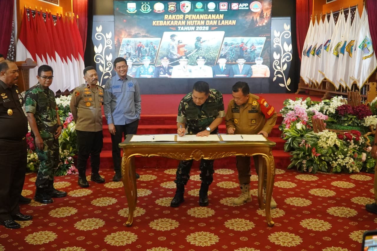 Karhutla Jambi Meningkat, Al Haris Tegaskan Tak Boleh Ragu Bertindak 1 IMG 20260901 WA0025