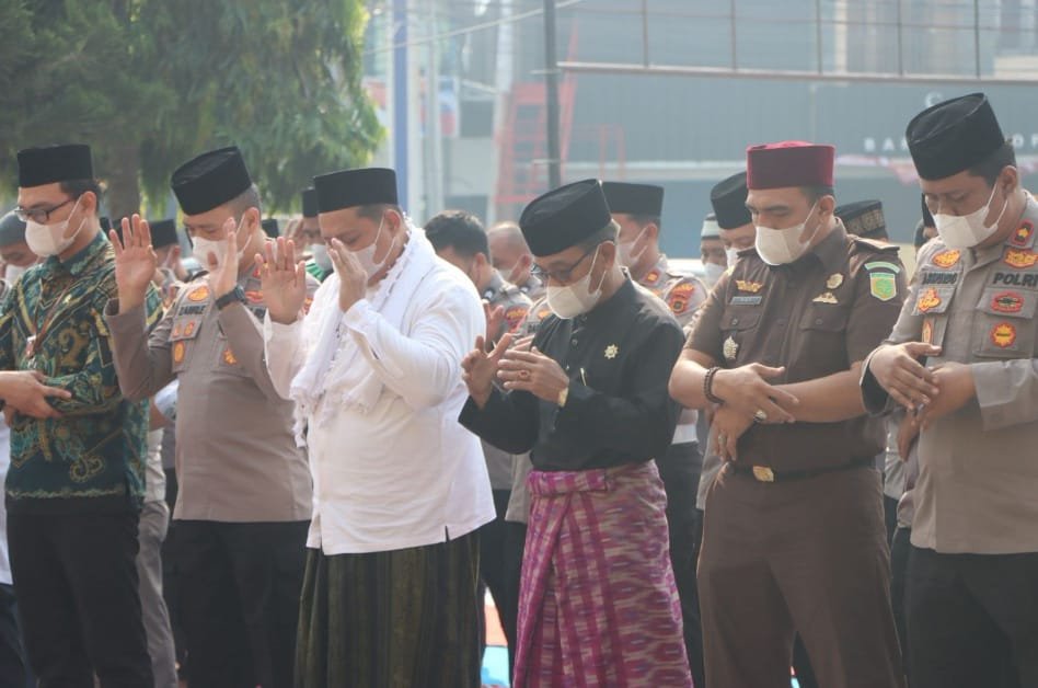 Shalat Istisqa di Bungo, Wabup Tri Wahyu Mohon Hujan untuk Cegah Karhutla 1 IMG 20260906 WA0014