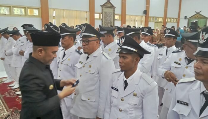 Bupati Bungo Lantik 28 Datuk Rio Terpilih 2026, Tegaskan Jaga Adat dan Persatuan