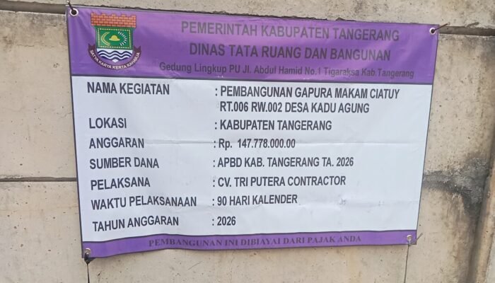 Proyek Gapura Makam Ciatuy Rp147 Juta Disorot, Besi Dipersoalkan dan K3 Dipertanyakan
