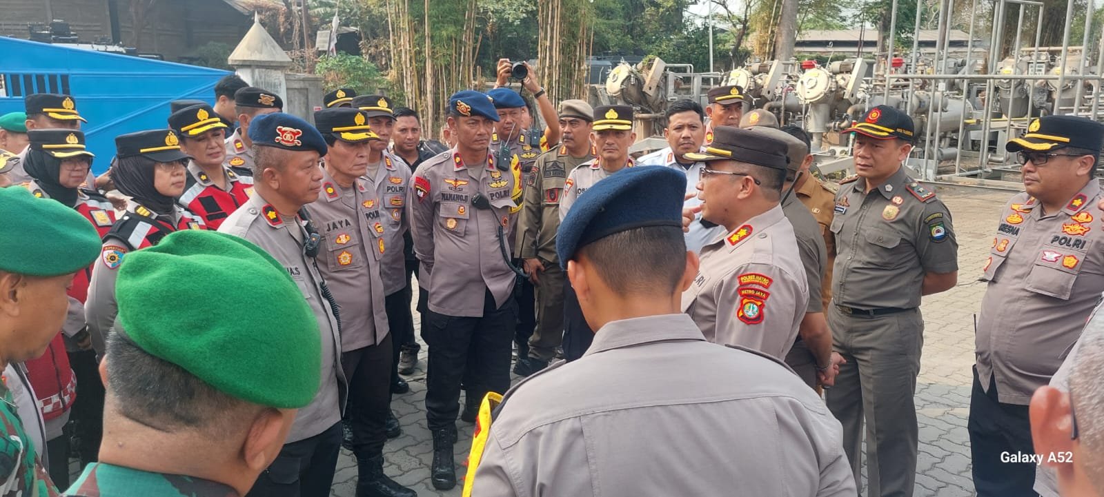 Penyegelan Aset PT Jabatex Dikawal 1.039 Personel di Tangerang 3 IMG 20260928 WA0073