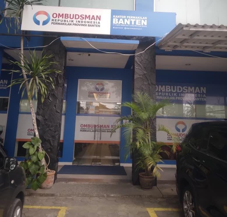 Kepala Puskesmas Cikeusal Dilaporkan ke Ombudsman, Diduga Blokir Wartawan Usai Berita Keluhan Layanan 1 IMG 20260929 WA0018