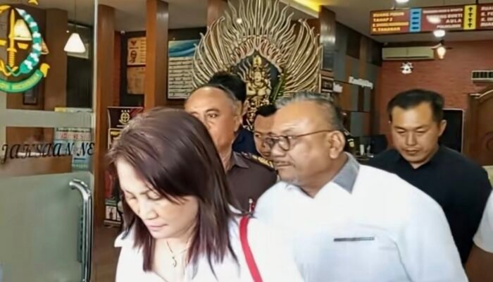 Kejari Denpasar Eksekusi Advokat Togar Situmorang ke Lapas Kerobokan 