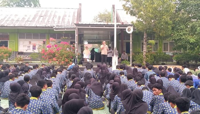 Hadiri Sosialisasi di SMADA, Kadishub Efran Ajak Pelajar Pangkalpinang Jadi Pelopor Smart Parking