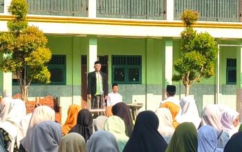 Ketua MWC NU Todanan: Santri Teladan Akhlak, Pejabat Harus Jujur dan Adil 4 IMG 20261022 WA0036