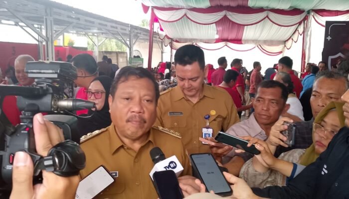 “Ini Luar Biasa”, Walikota Prof Saparudin Apresiasi Operasi Katarak Gratis PDI-P dan Rudi Center