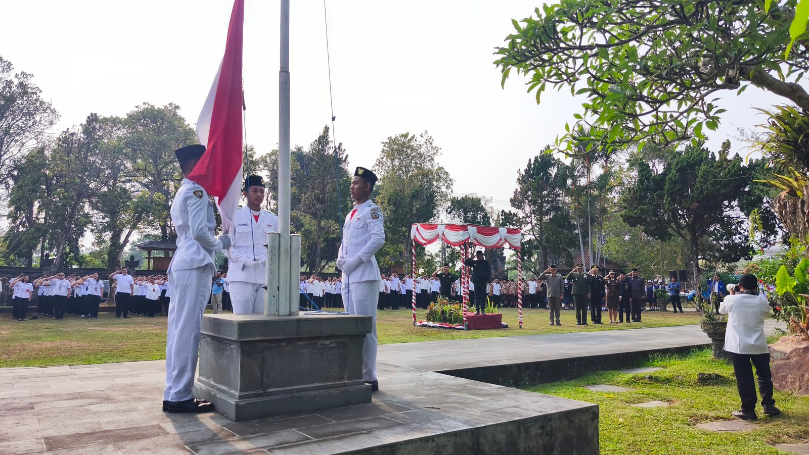 Bupati Bangli Pimpin Sumpah Pemuda ke-98, Tekankan Patriotisme dan Empati 3 IMG 20261028 WA0066 scaled