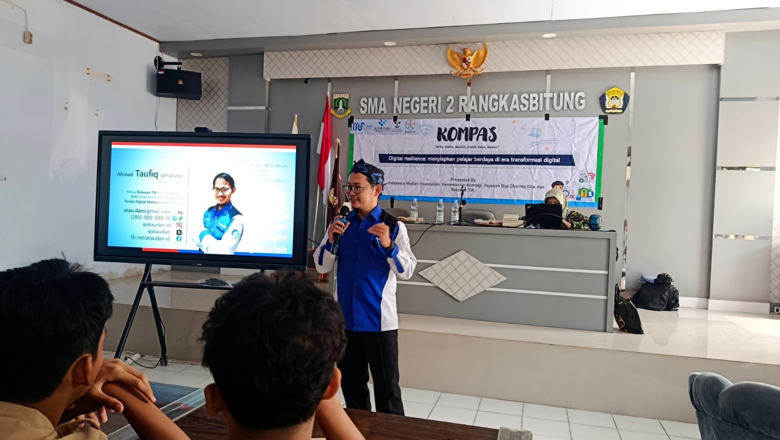 Literasi AI di SMAN 2 Rangkasbitung, Siswa Diajak Waspadai Hoaks dan Kebocoran Data 1 IMG 20261030 WA0107