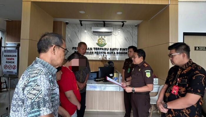 Tuntaskan Perkara Lewat Keadilan Restoratif, Kejari Kota Bogor Serahkan Tersangka kepada Keluarga