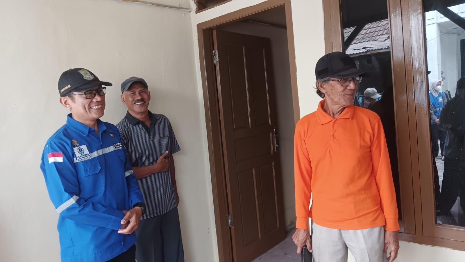 10 Rumah Dibedah di Karawaci Baru, Lurah Indra Dorong Hunian Warga Lebih Layak 1 WhatsApp Image 2026 10 28 at 11.57.22
