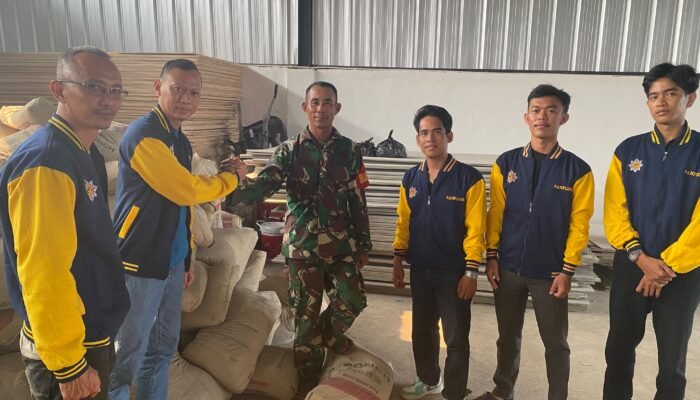 AMPI Babel Salurkan Bantuan Bahan Bangunan untuk Korban Kebakaran Serdang